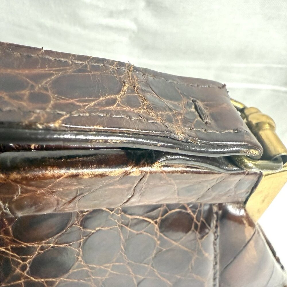 Vintage Alligator Skin Leather Handbag with Coin Purse - Picture 13 of 15